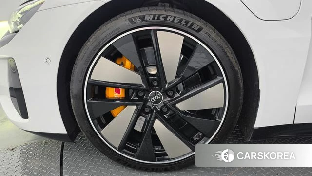 Audi e-Tron GT id 4842517 из Кореи 32