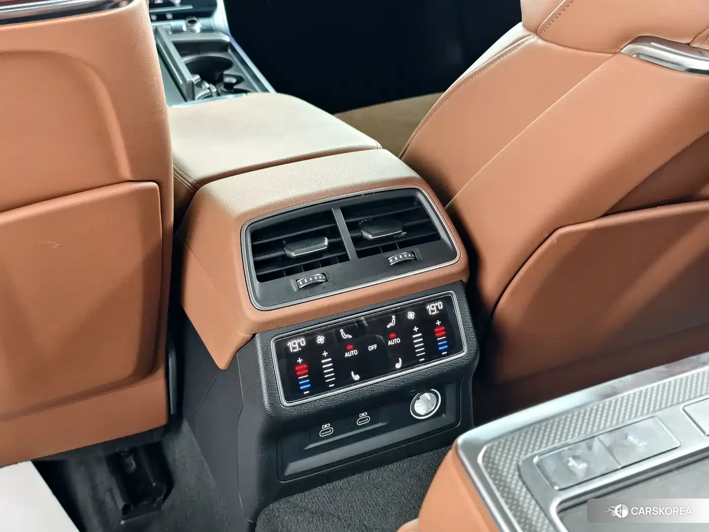 Audi A7L id 4547253 из Китая 11