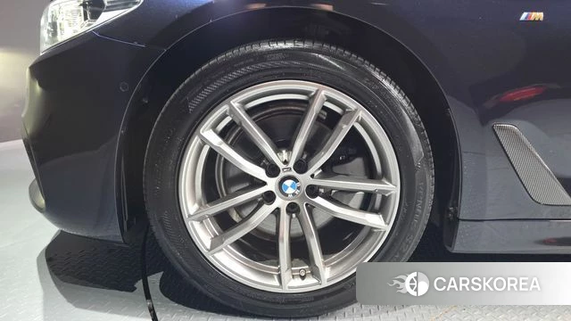 BMW 5 Series (G30) id 4520967 из Кореи 15
