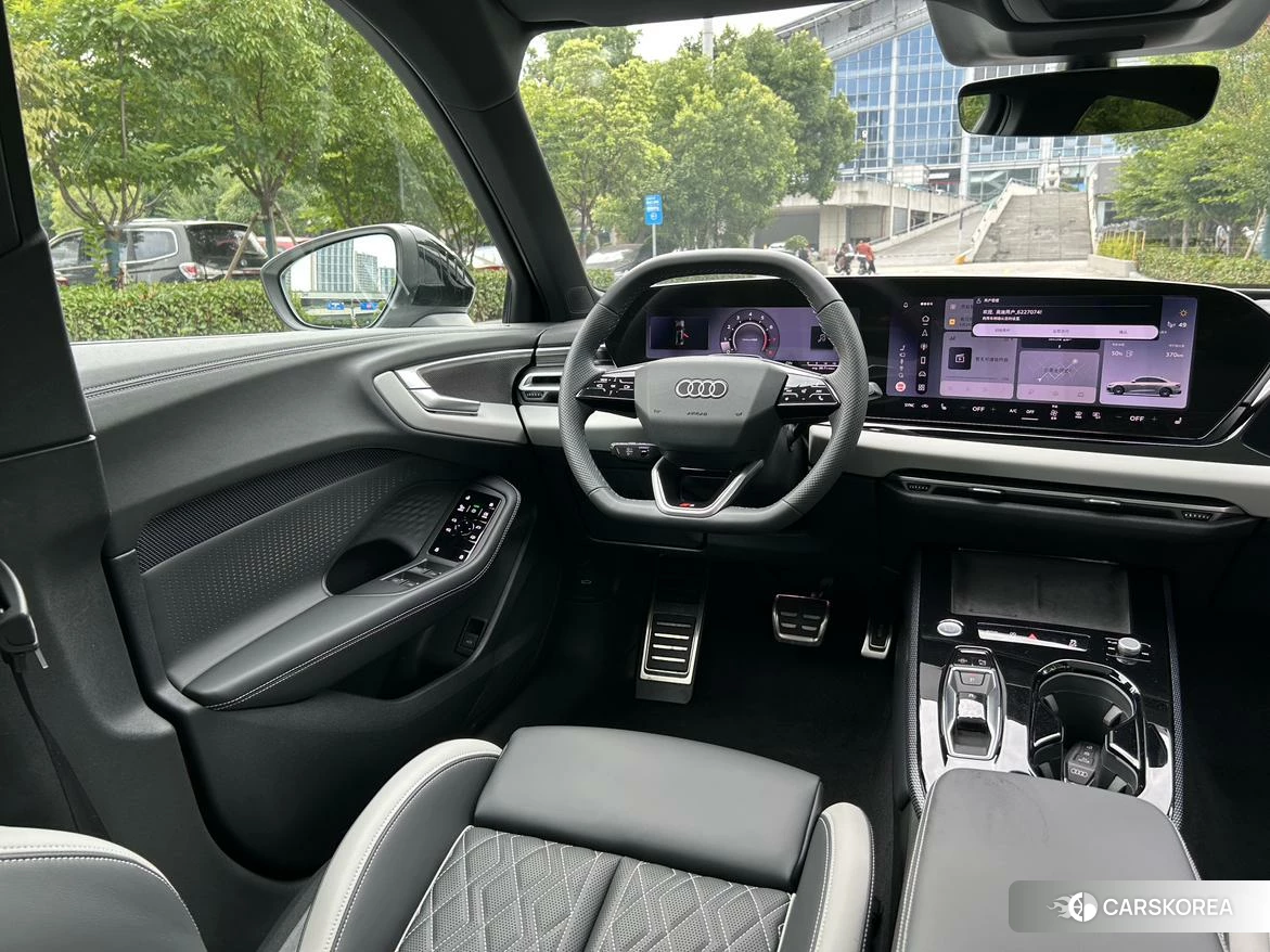 Audi A5L id 4514906 из Китая 10