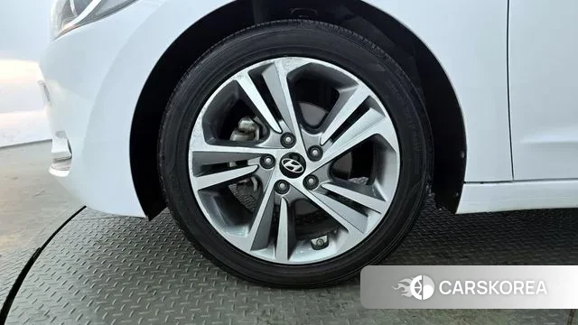 Hyundai Avante AD id 3541594 из Кореи 15