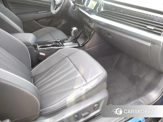 Volkswagen Passat id 4277025 из Китая 14