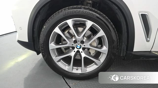 BMW X5 (G05) id 4557435 из Кореи 29