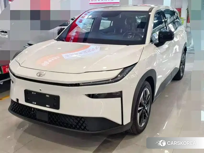 Toyota Platinum Wisdom 3X 2026 Белый из Китая, фото 5