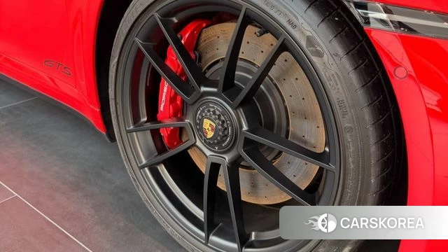 Porsche 911(992) id 4262659 из Кореи 15