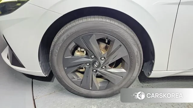 Hyundai Avante Hybrid (CN7) id 3389577 из Кореи 15