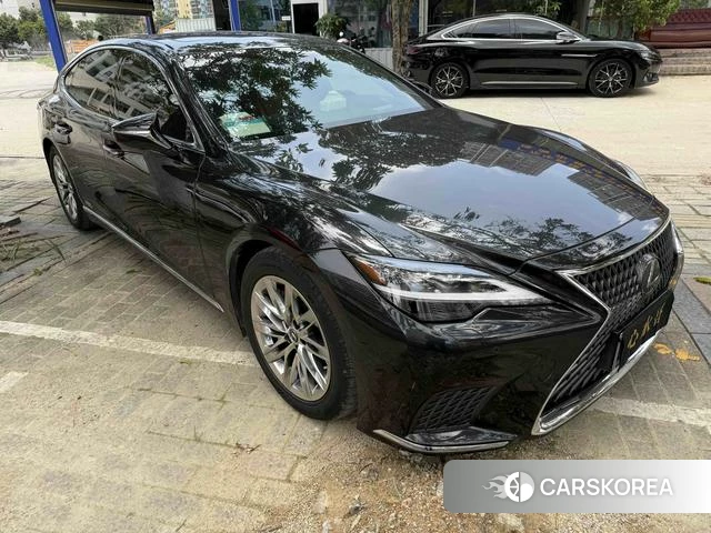 Lexus LS id 4333910 из Китая 13