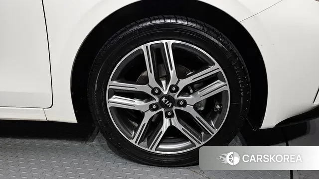 Kia Come New K3 id 3661707 из Кореи 15