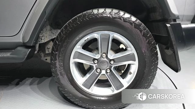 Jeep Wrangler (JL) id 3801448 из Кореи 15