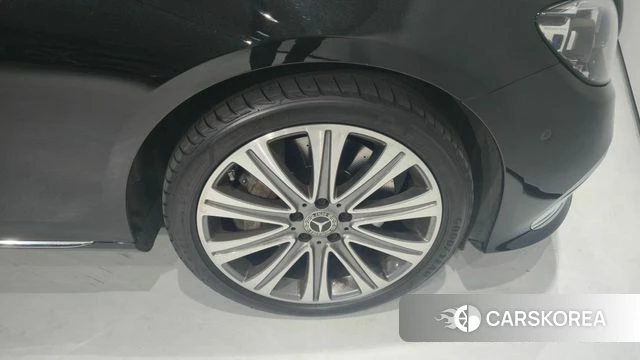 Mercedes-Benz E-Class W213 id 3898415 из Кореи 15
