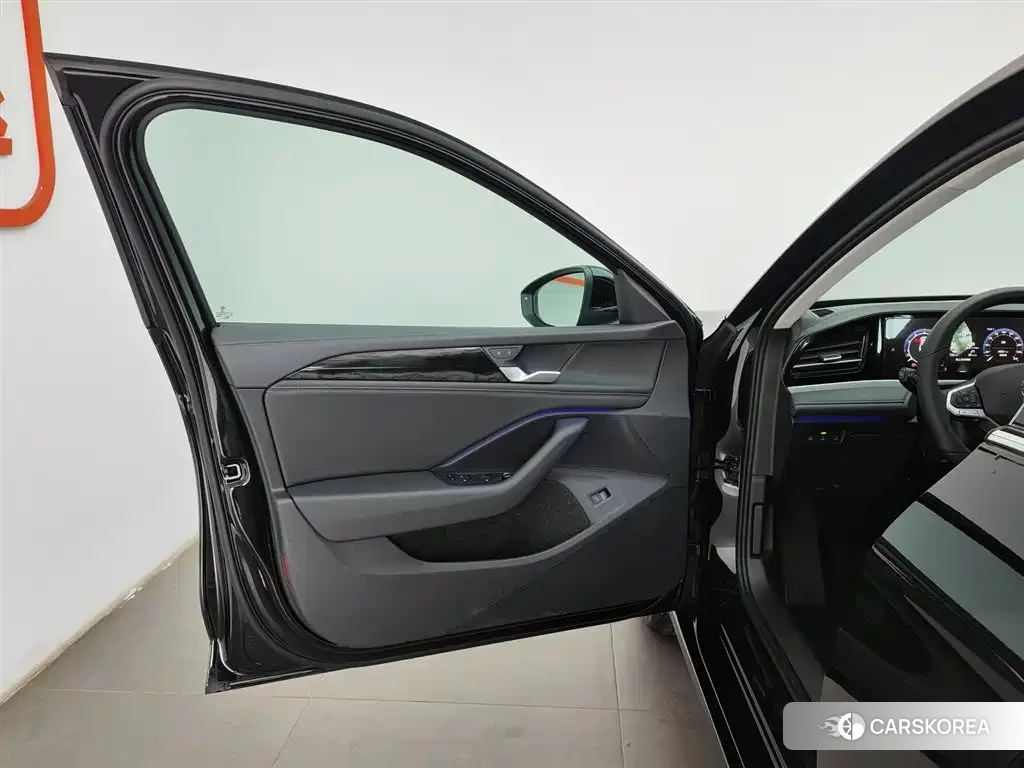 Volkswagen Magotan id 4553930 из Китая 19