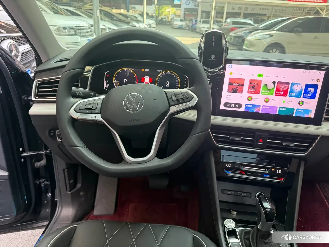 Volkswagen Tiguan L id 4570510 из Китая 14