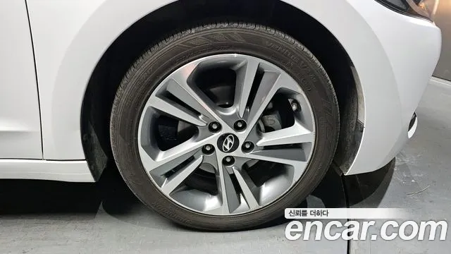 Hyundai Avante AD id 2433649 из Кореи 15