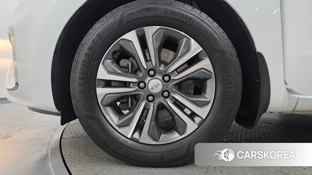 Kia The New Carnival id 4377708 из Кореи 15