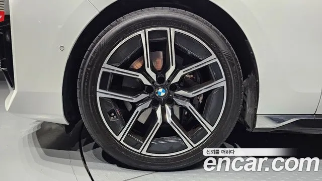 BMW 7 Series (G70) id 2953808 из Кореи 15