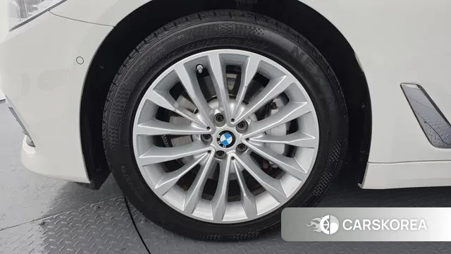 BMW 5 Series (G30) id 3574204 из Кореи 15