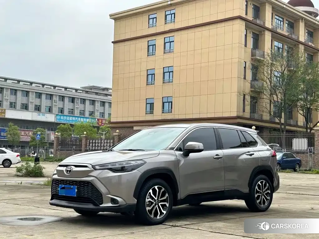 Toyota Frontlander 2023 Champagne/brown из Китая, фото 5