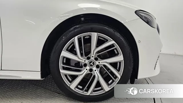 Mercedes-Benz E-Class W214 id 3042513 из Кореи 15