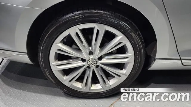 Volkswagen Passat GT (B8) id 2922928 из Кореи 15