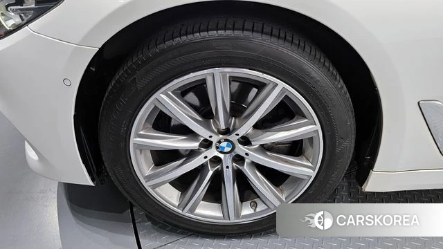 BMW 5 Series (G30) id 4339545 из Кореи 28
