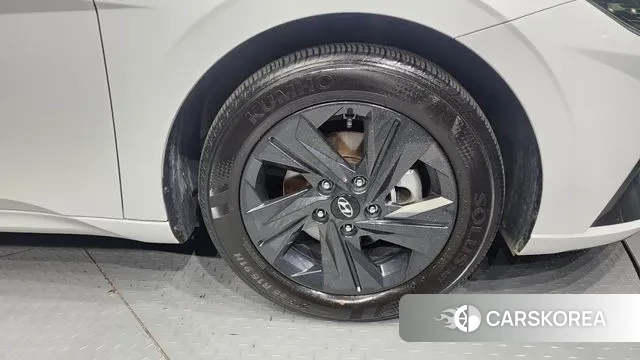 Hyundai Avante (CN7) id 3053438 из Кореи 15