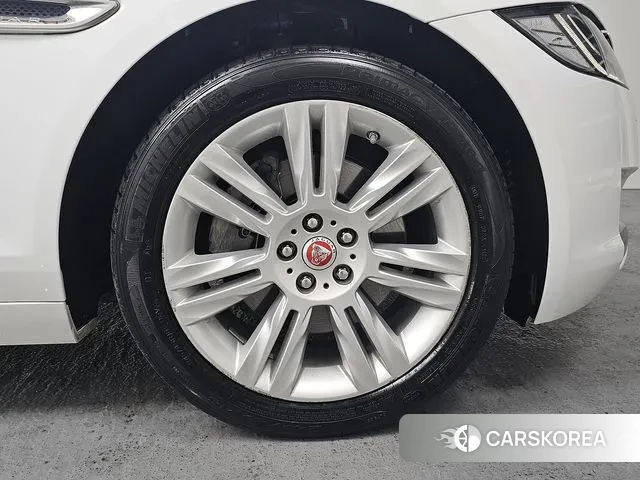 Jaguar XF (X260) id 3612740 из Кореи 15