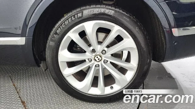 Bentley Bentayga id 2956217 из Кореи 15