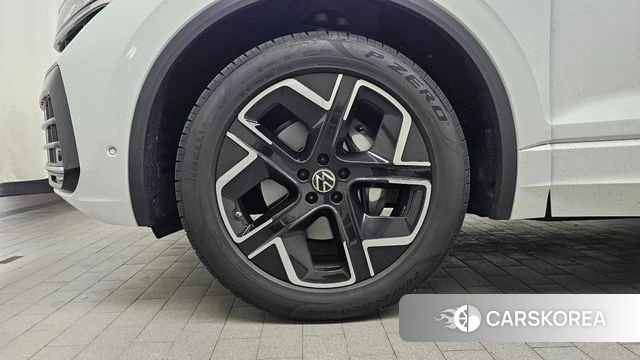Volkswagen Touareg 3rd generation id 4279501 из Кореи 28