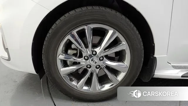 Kia The New Carnival id 3717887 из Кореи 15