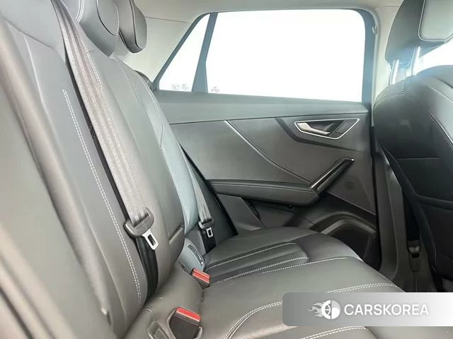 Audi Q2L 2024 Черный из Китая, фото 5