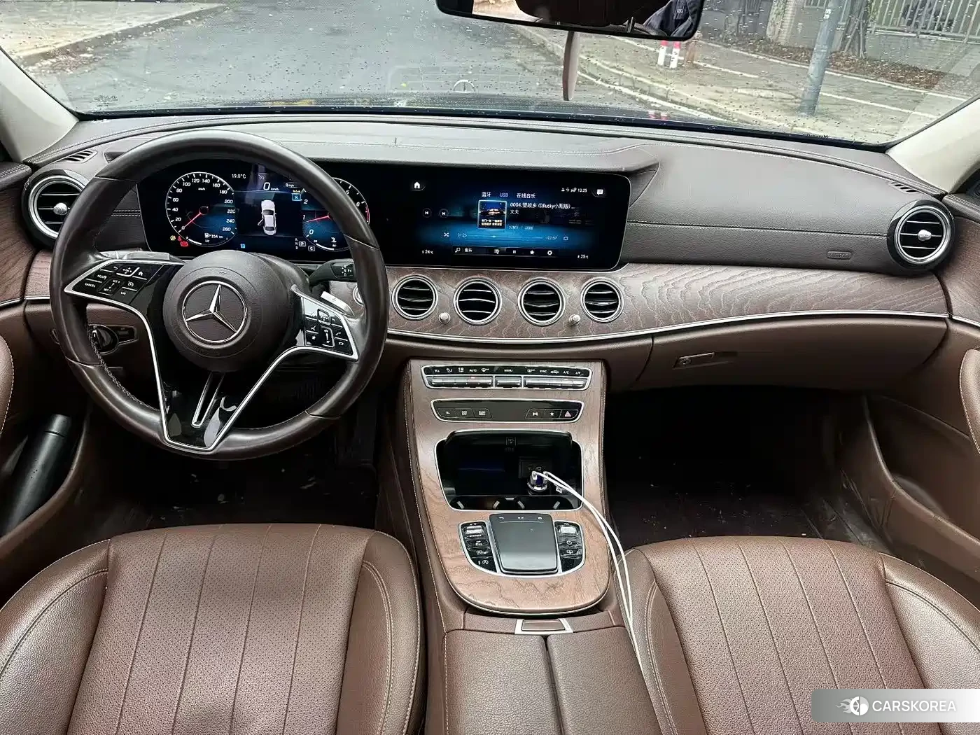 Mercedes-Benz E-Class 2023 Черный из Китая, фото 6