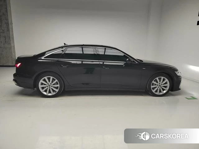 Audi A6L id 4260780 из Китая 8