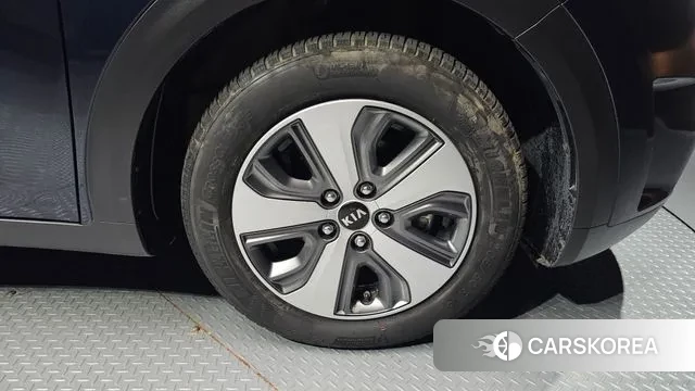 Kia Niro id 3357379 из Кореи 15