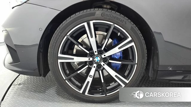 BMW 5 Series (G60) id 4720106 из Кореи 15