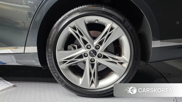 Genesis G90 (RS4) id 3851300 из Кореи 15