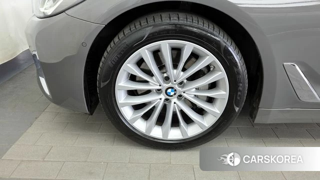 BMW 5 Series (G30) id 3923938 из Кореи 15