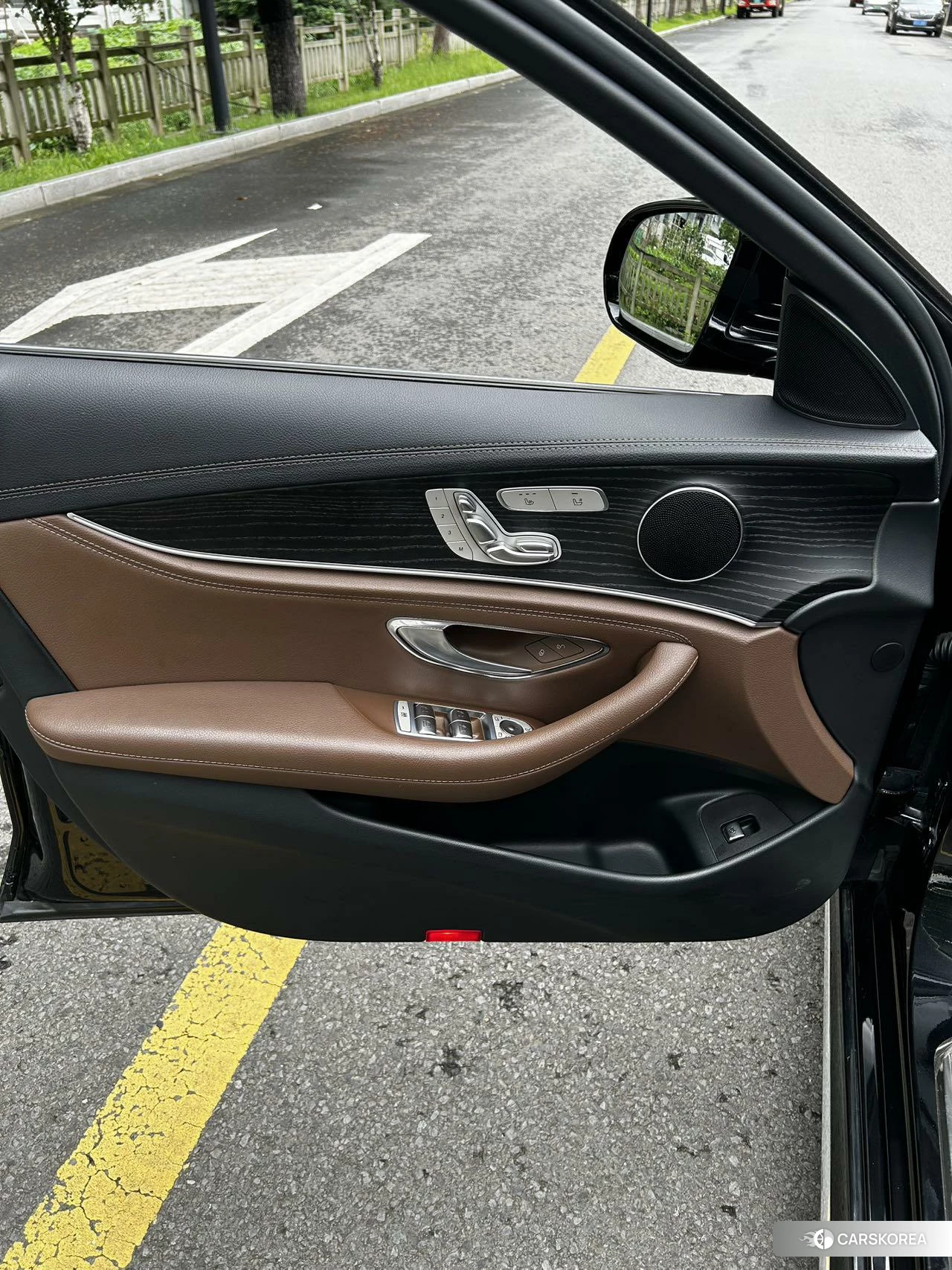 Mercedes-Benz E-Class id 4498637 из Китая 15