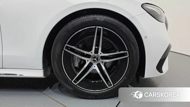 Mercedes-Benz E-Class W214 id 4321499 из Кореи 28
