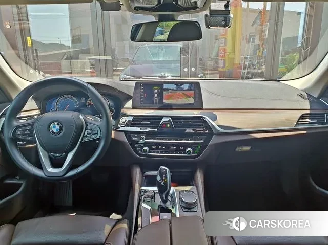 BMW 5 Series (G30) id 3024690 из Кореи 9