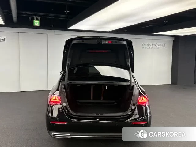 Mercedes-Benz E-Class W214 2024 Черный из Кореи, фото 6