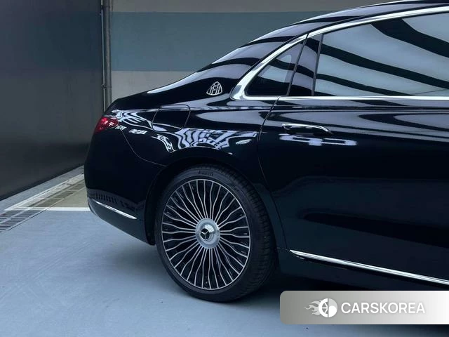 Mercedes-Benz Maybach S-class id 4300873 из Китая 17