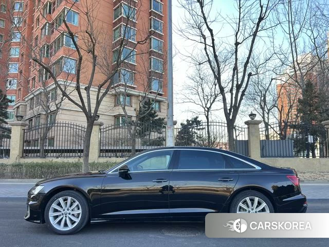 Audi A6L id 4307502 из Китая 11