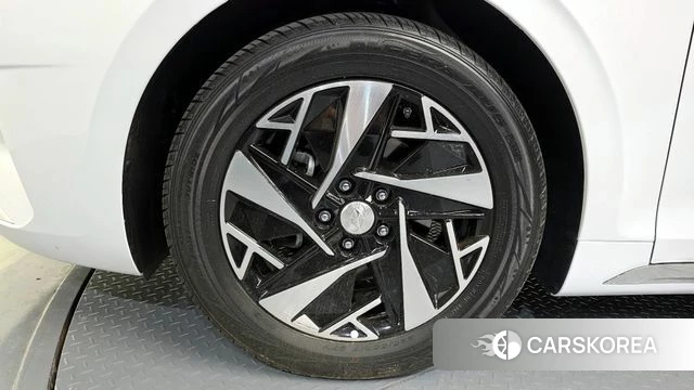 Hyundai The New Grandeur IG Hybrid id 4282210 из Кореи 25