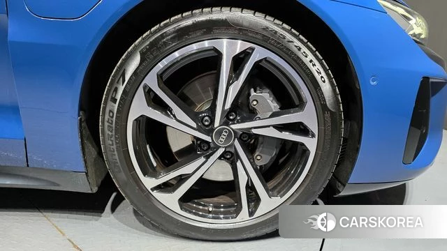 Audi e-Tron GT id 3812603 из Кореи 15