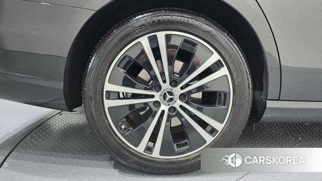 Mercedes-Benz E-Class W213 id 4283027 из Кореи 26