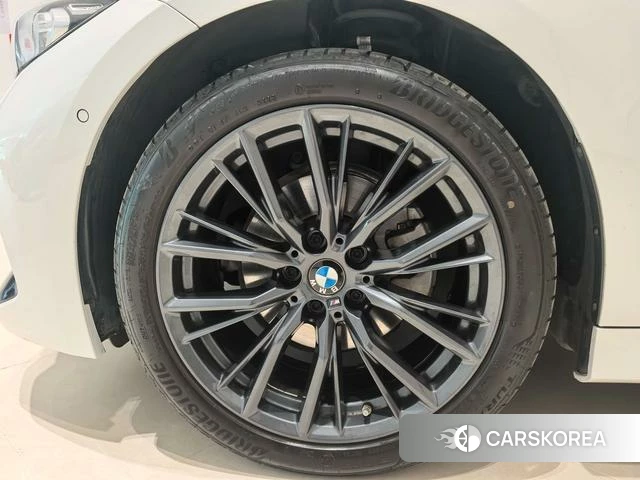 BMW 3 series id 4333846 из Китая 12