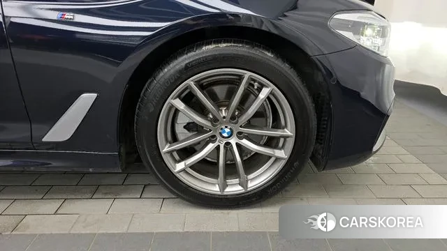 BMW 5 Series (G30) id 2886467 из Кореи 15