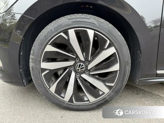 Volkswagen Passat id 4264577 из Китая 10