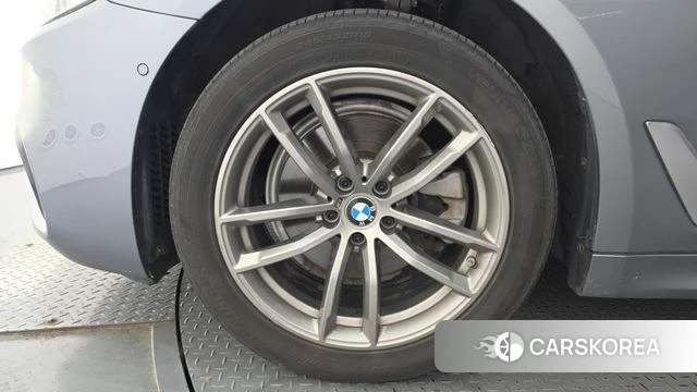 BMW 5 Series (G30) id 4620705 из Кореи 15