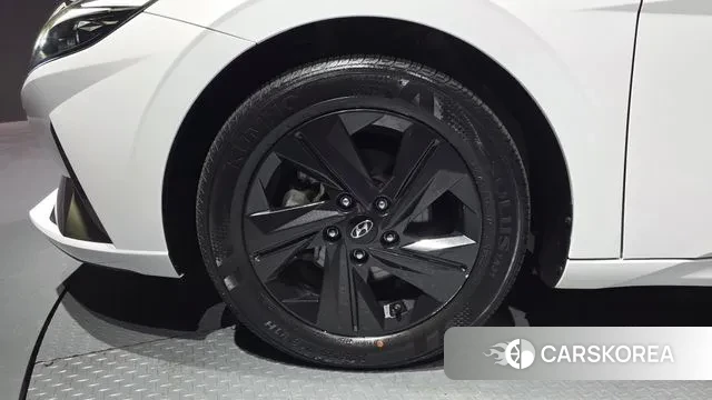 Hyundai Avante (CN7) id 3691856 из Кореи 15